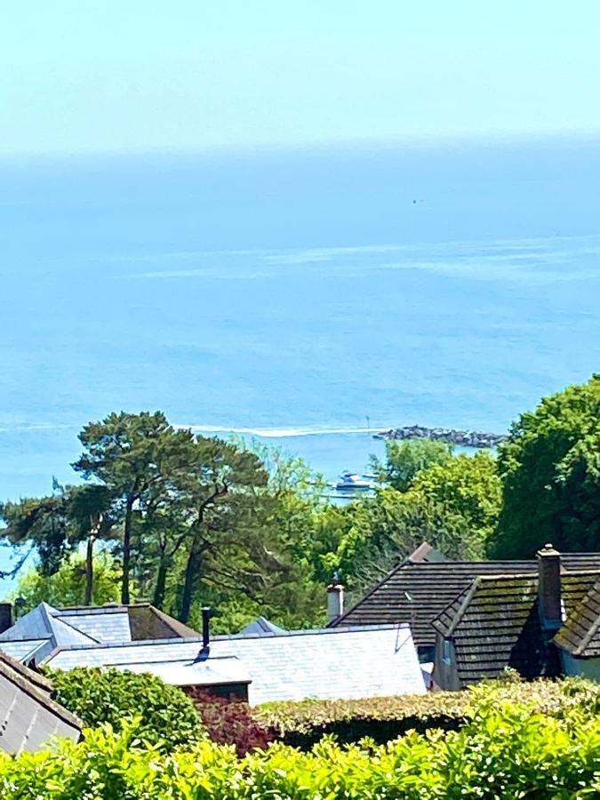 One Of The Best Properties In Lyme! Breathtaking Views Across The Whole Bay. 3 Stories With 2 Tier Veranda Around The Property. Sleeps 6 Lyme Regis Kültér fotó