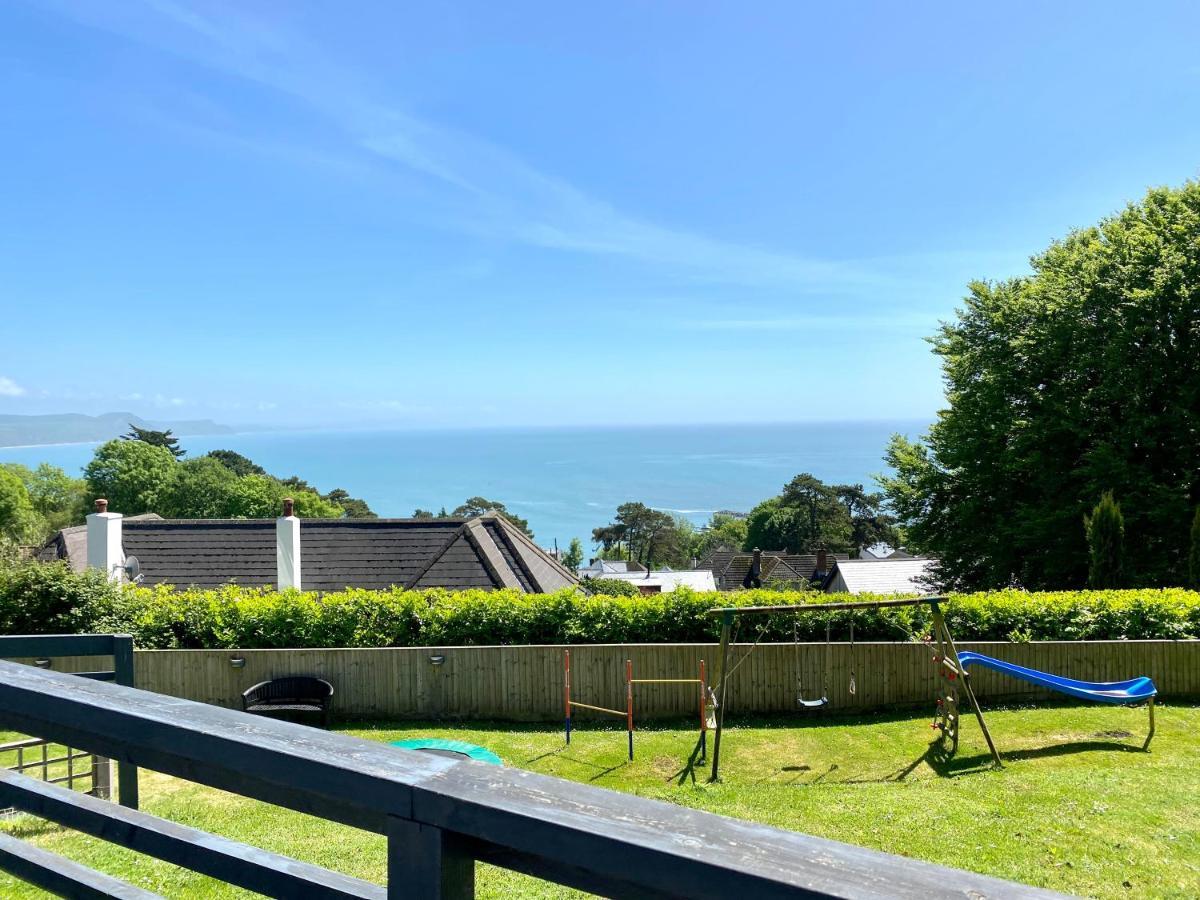 One Of The Best Properties In Lyme! Breathtaking Views Across The Whole Bay. 3 Stories With 2 Tier Veranda Around The Property. Sleeps 6 Lyme Regis Kültér fotó